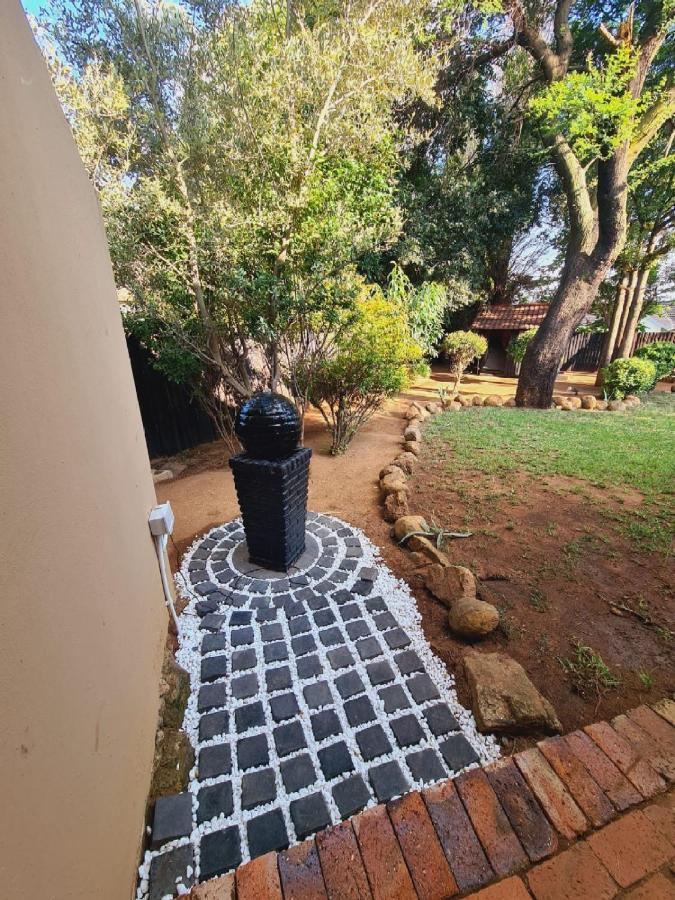 Cozy Cabin Midrand Exterior foto